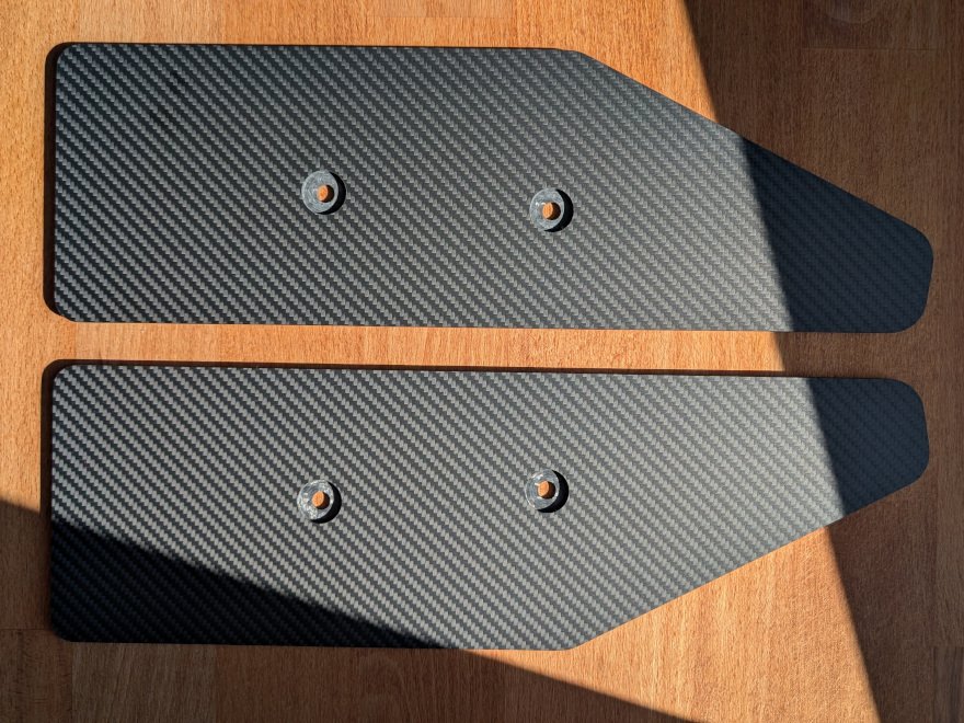 endplate, Audi R8; carbon 5 mm